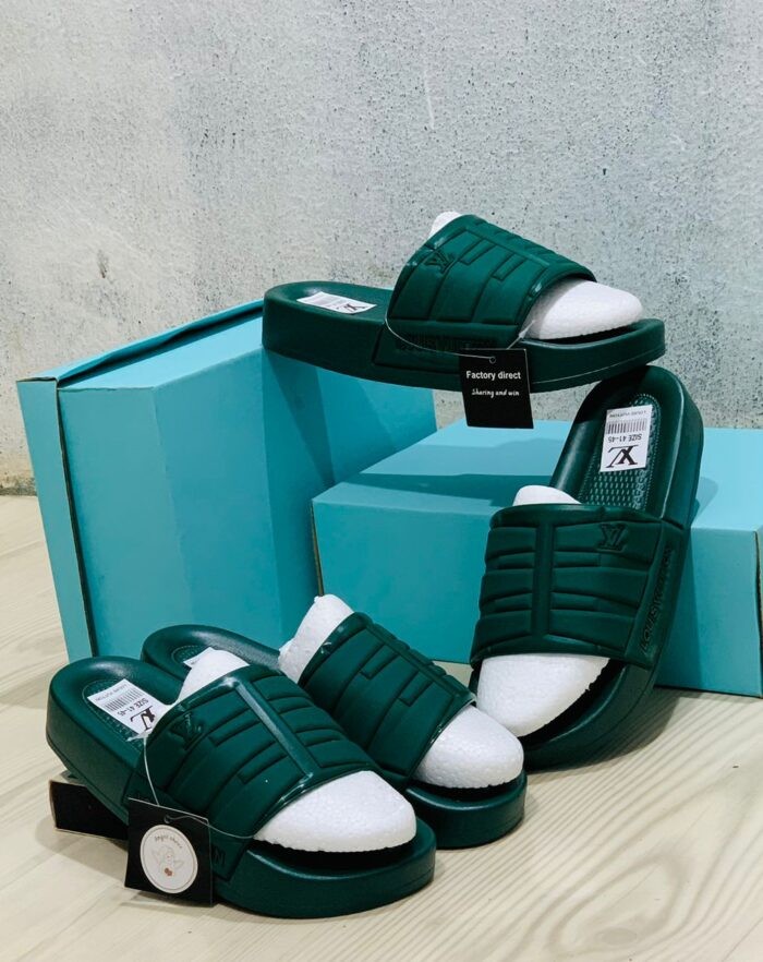 LOUIS VUITTON PAMS